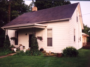 William Williamson built his family's first home in West Union, Ohio, in 1805. The charming cottage was named The Beeches for the trees which surrounded the homestead. Jane Williamson lived here from 1805 until 1843.